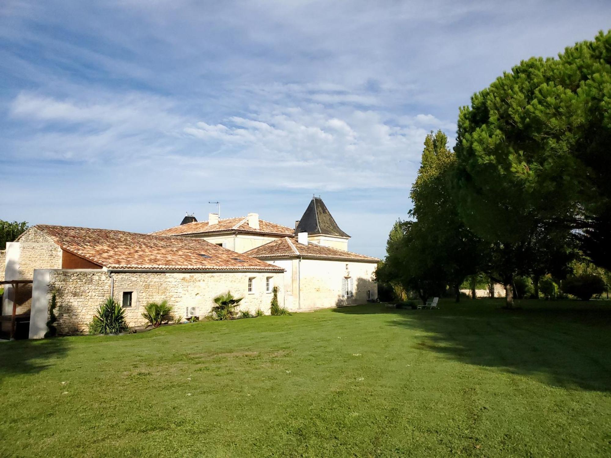 Gémozac Domaine De La Gemoliere Bed & Breakfast エクステリア 写真